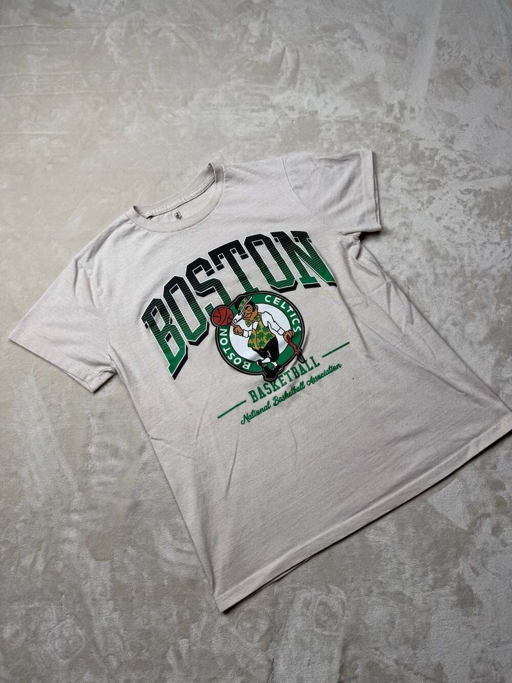 NBA Boston Celtics T-Shirt Size Medium Tan Cotton Basketball